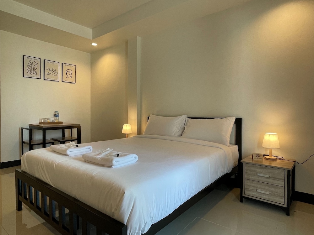 Foto de Ivory House Sriracha