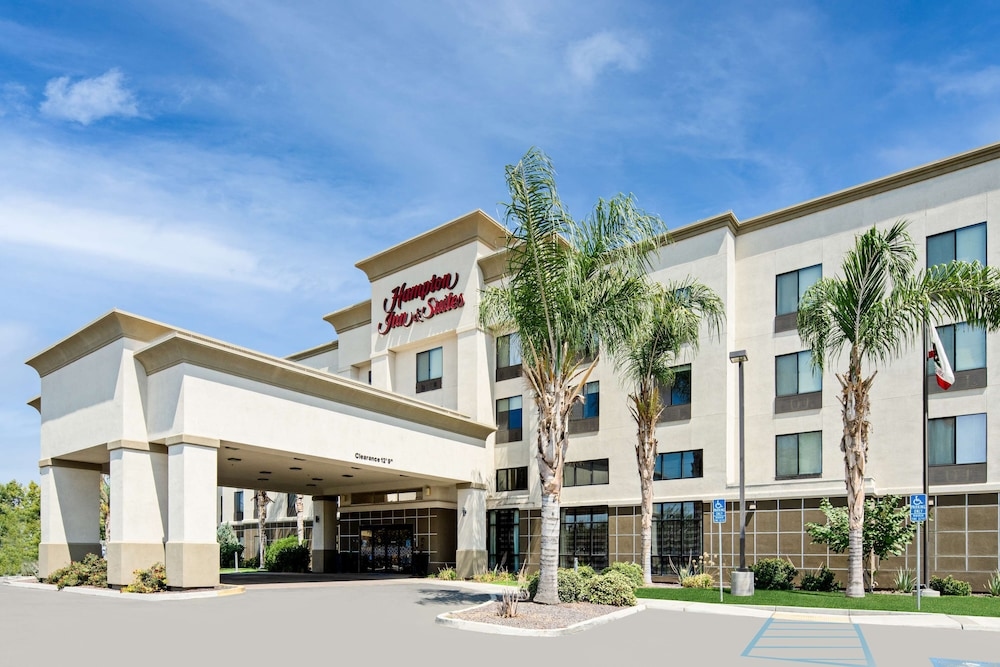 Hampton Inn & Suites Bakersfield/Hwy 58, CA, Bakersfield