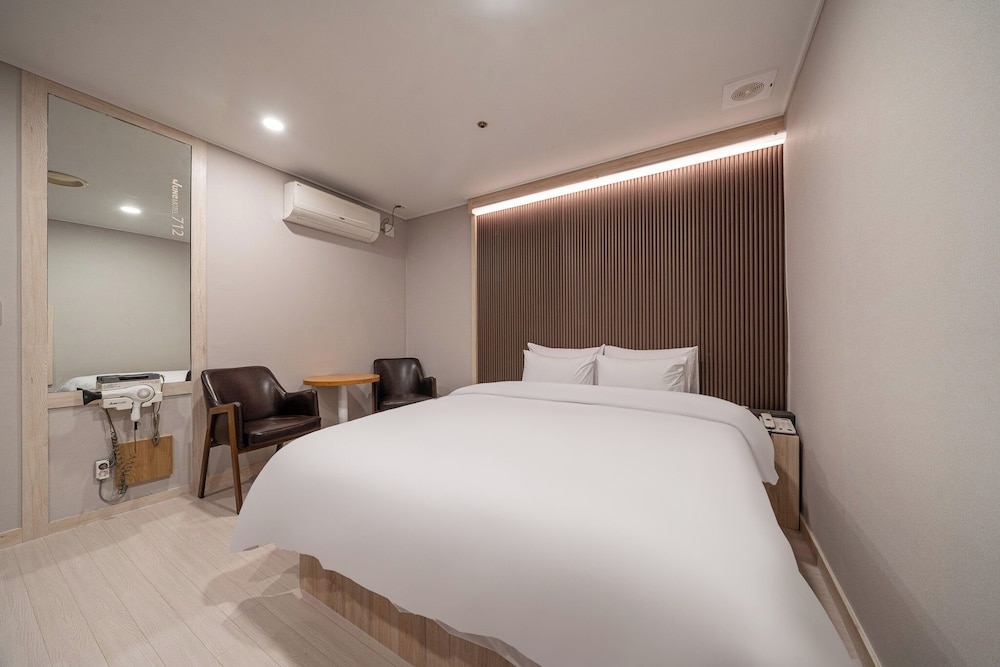 Foto de Hwajeong Hotel jun