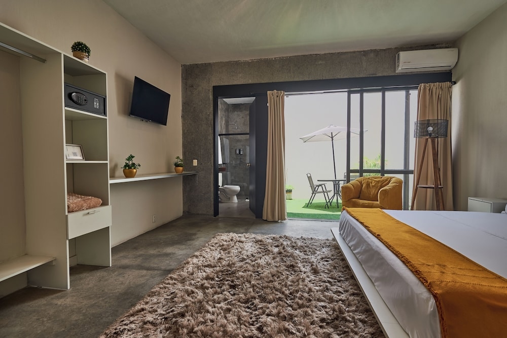 Aura Hotel Boutique