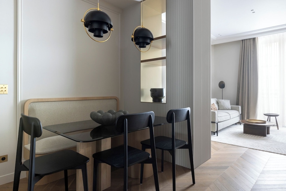 Foto de HIGHSTAY - Luxury Serviced Apartments - North Marais 2