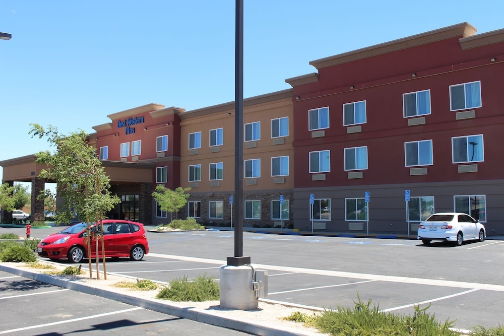 Wyndham Garden Lancaster CA, Lancaster