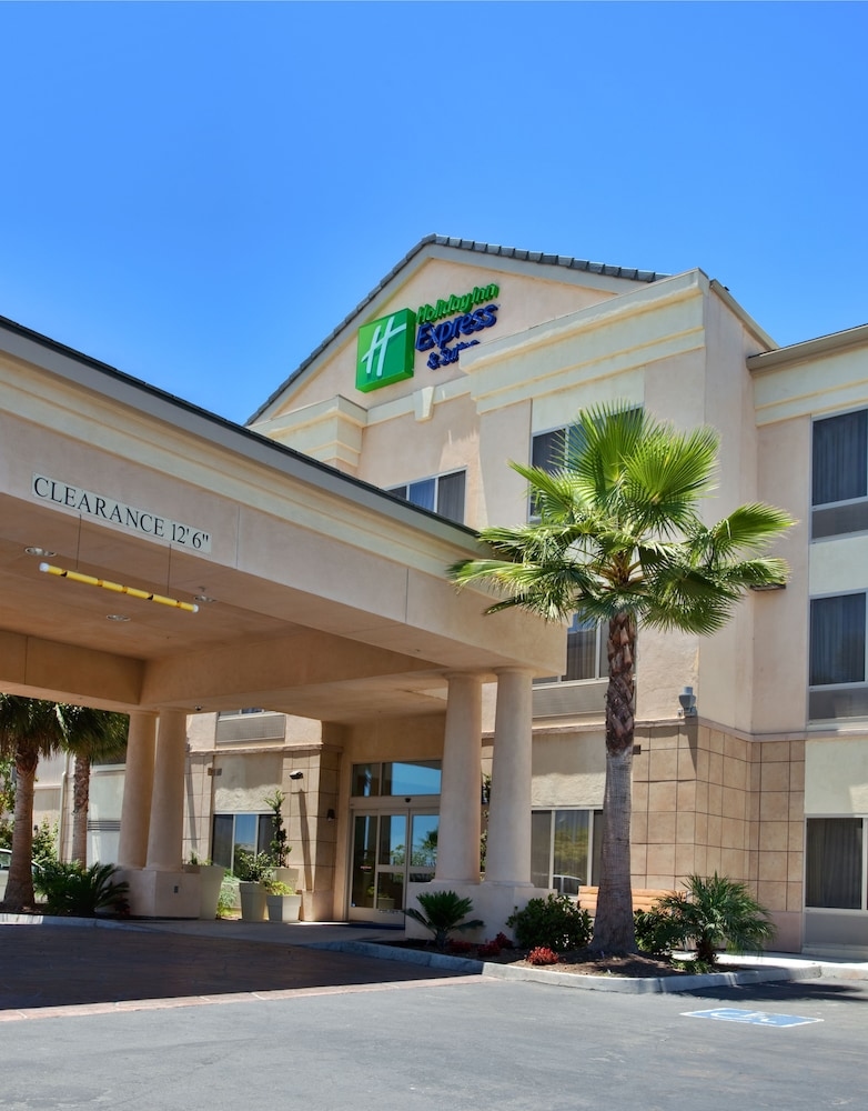 Holiday Inn Express Hotel & Suites San Diego Otay Mesa by IHG, San Diego