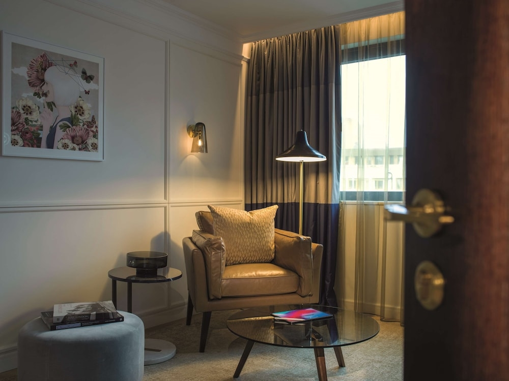The Guardsman Hotel and Residences, London
