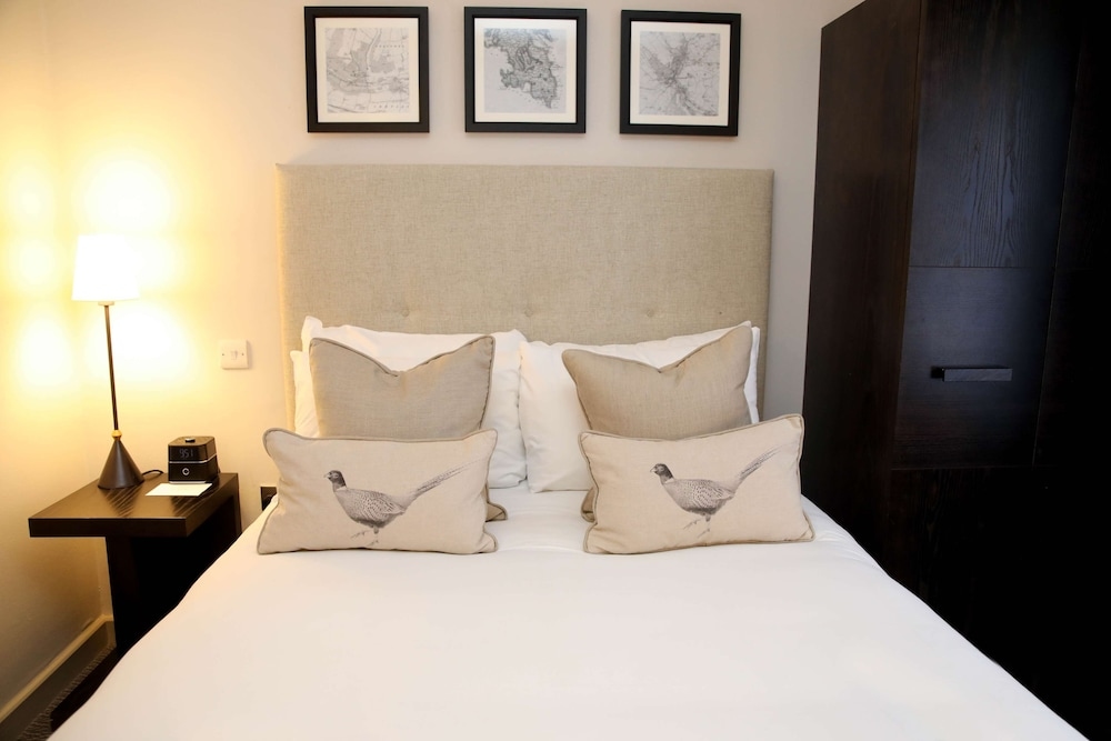 De Vere Latimer Estate, Chesham