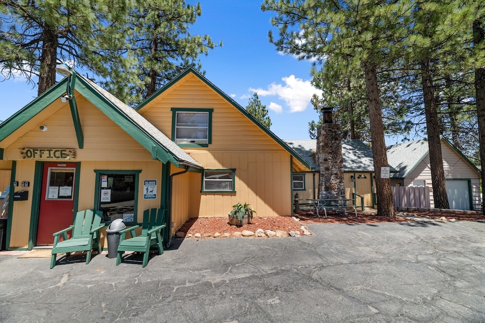 Big Bear Lakefront Lodge, Big Bear Lake