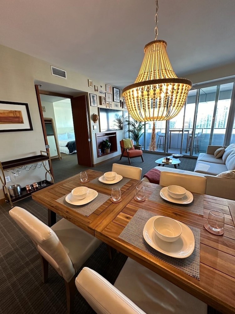 Brickell Floor 31 Sea View-Free Parking by Palermo Home