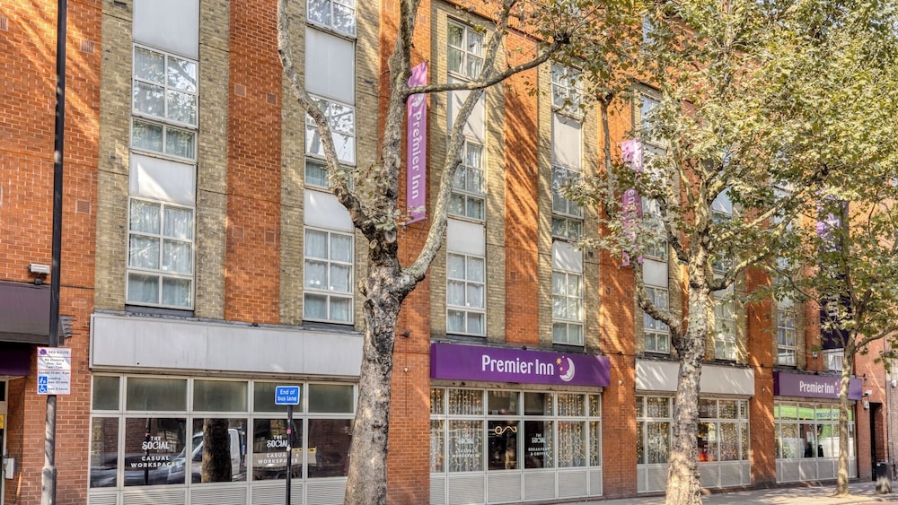 Premier Inn London Tower Bridge, London