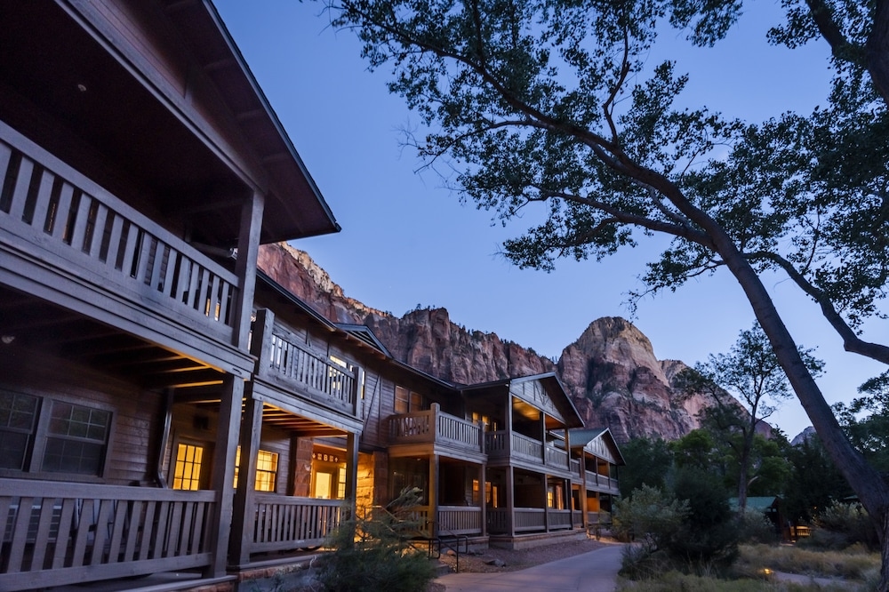 Zion Lodge - Inside The Park, Springdale