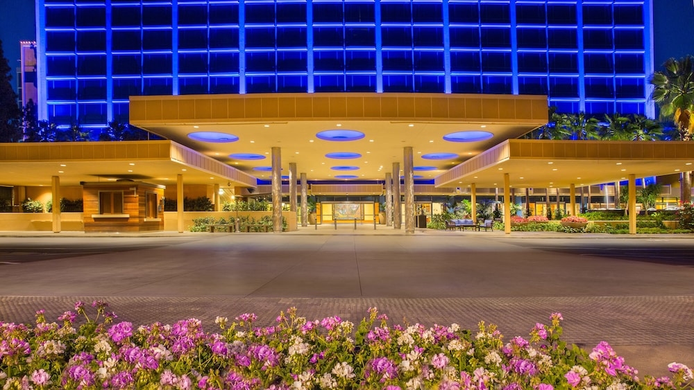 Disneyland Hotel, Anaheim