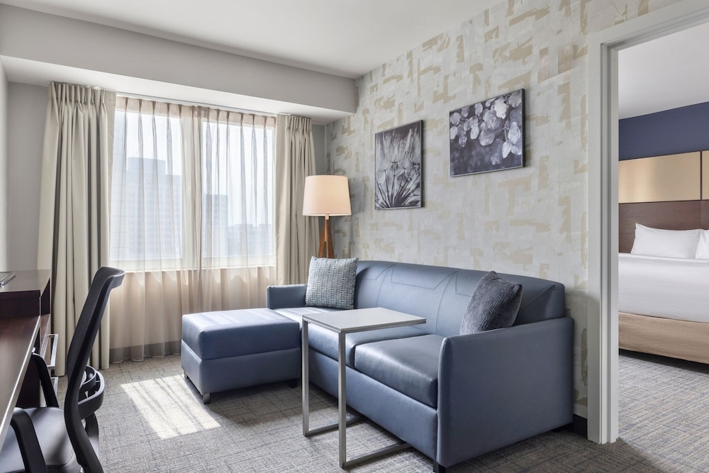 Foto de Residence Inn New York The Bronx At Metro Center Atrium
