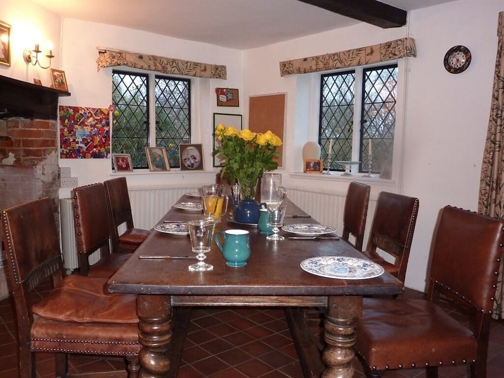 Bed and Breakfast Dunsfold, Godalming