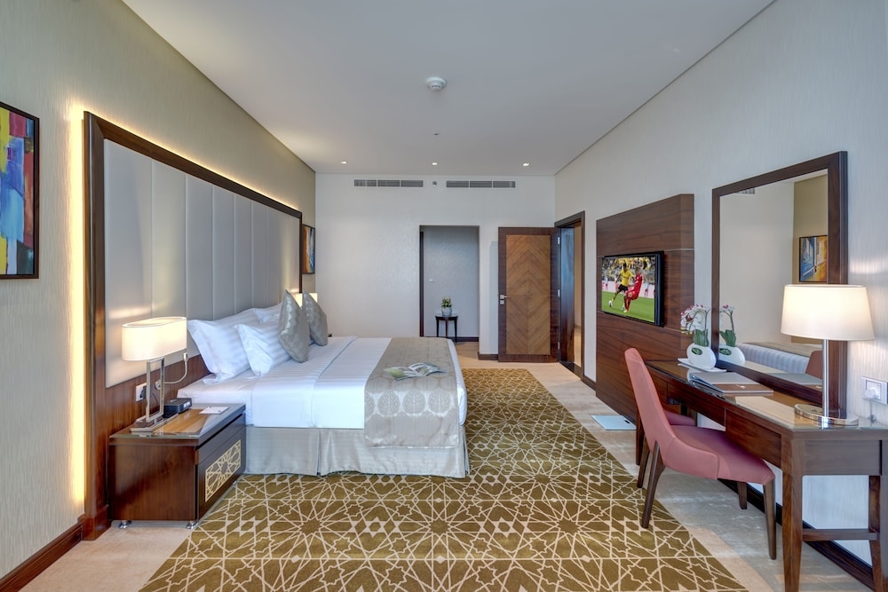 Foto de Royal Continental Suites