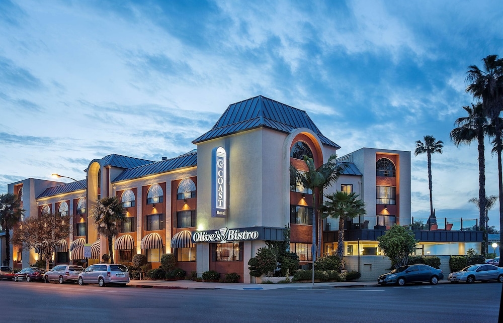 Coast Burbank Hotel, Burbank