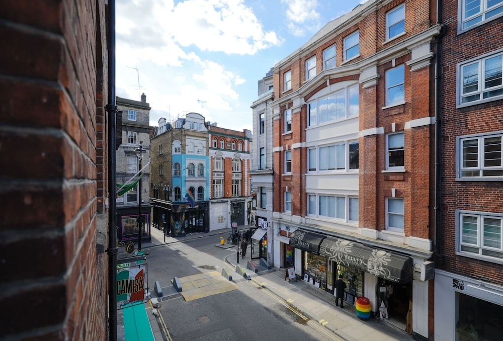 Old Street by Excel Apartments, London