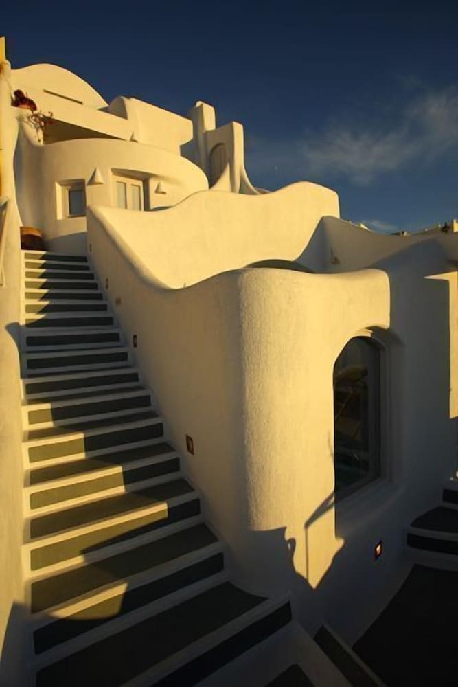 Ikastikies Suites
