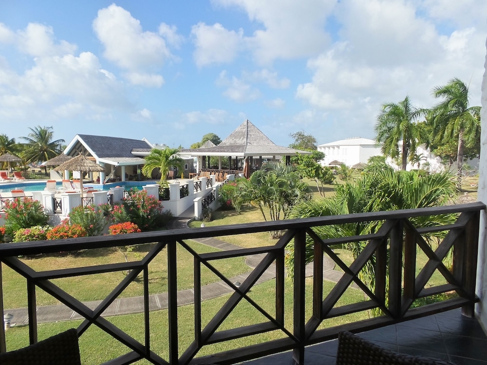Foto de Coyaba Beach Resort