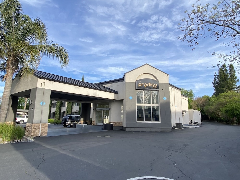 Prodigy Hotel, a Days Inn by Wyndham, Davis