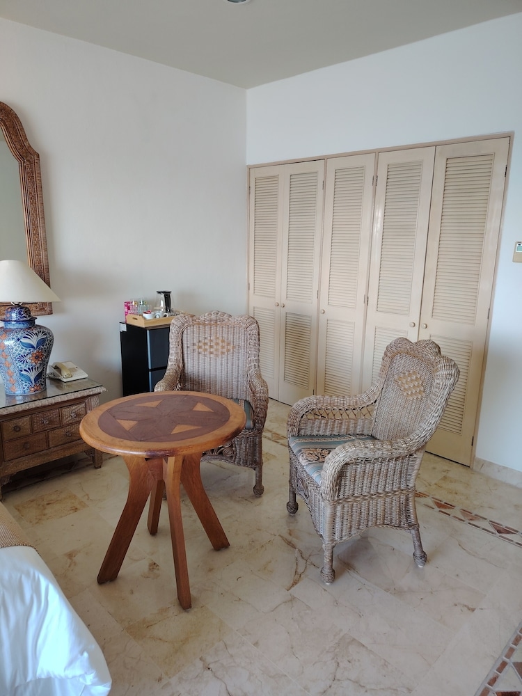 Foto de Sunset Fishermen Beach Resort Room 344 A&B