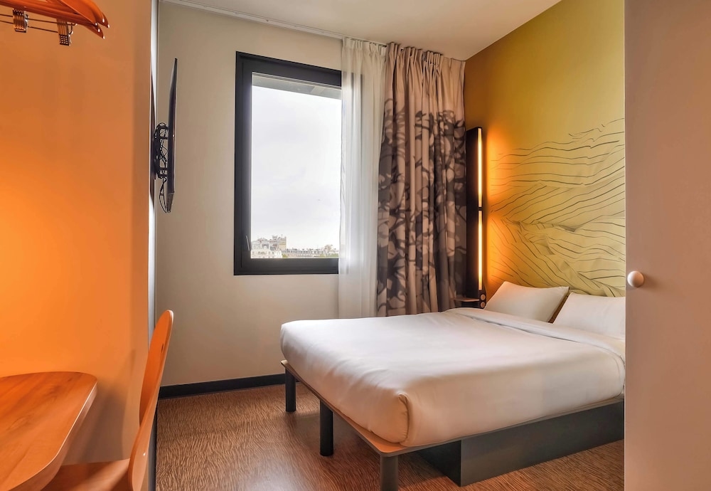 Foto de B&B HOTEL Paris Porte d'Orléans