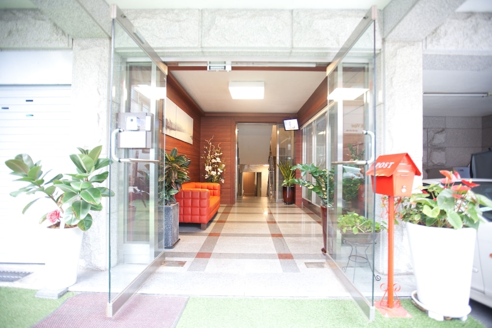 Forêt Guest House