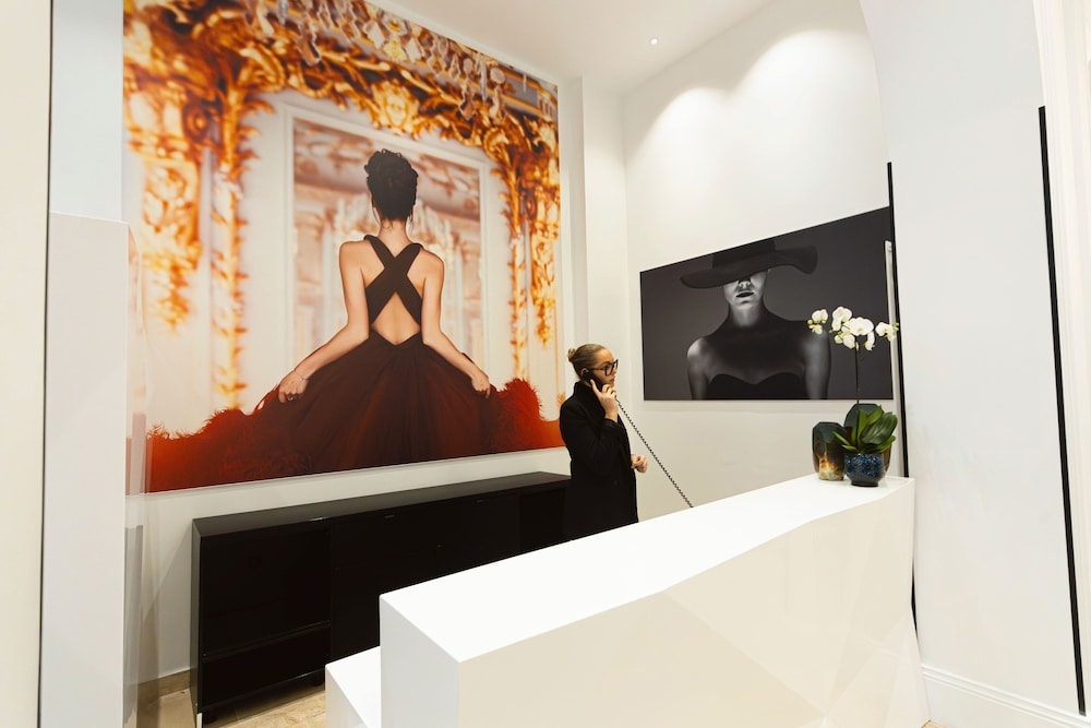 Mode Paris Aparthotel