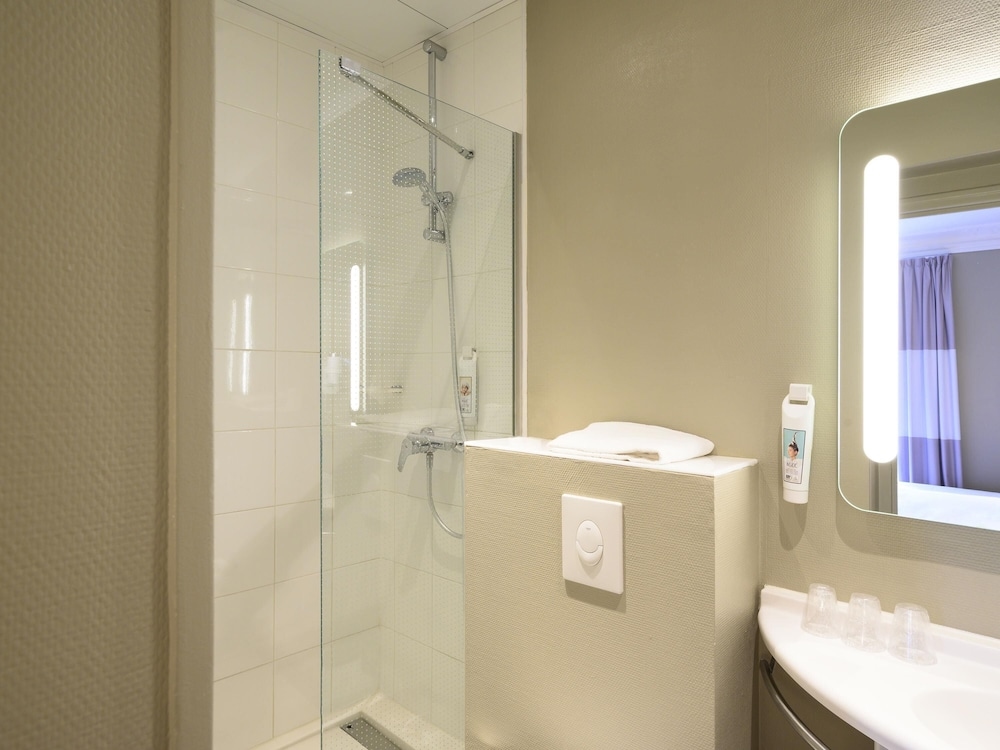 Foto de Ibis Paris Tour Montparnasse 15Ème