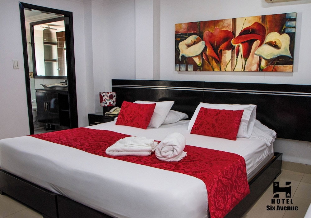 Foto de HOTEL SIX AVENUE