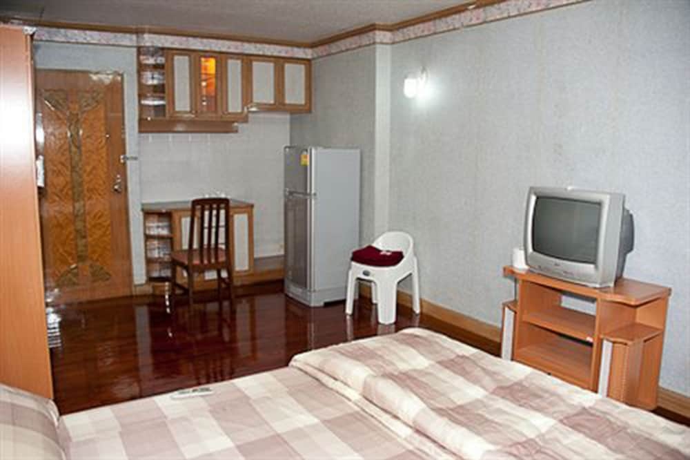 Foto de Lotus Condo Downtown