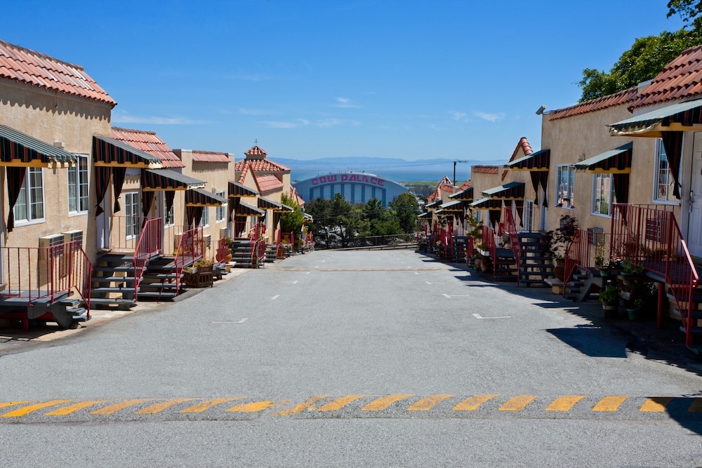 Alpine Inn And Suites, Daly City