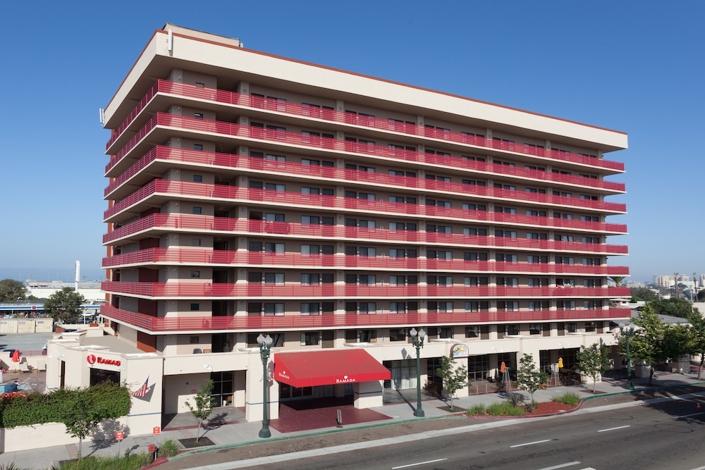 Ramada by Wyndham San Diego National City, National City