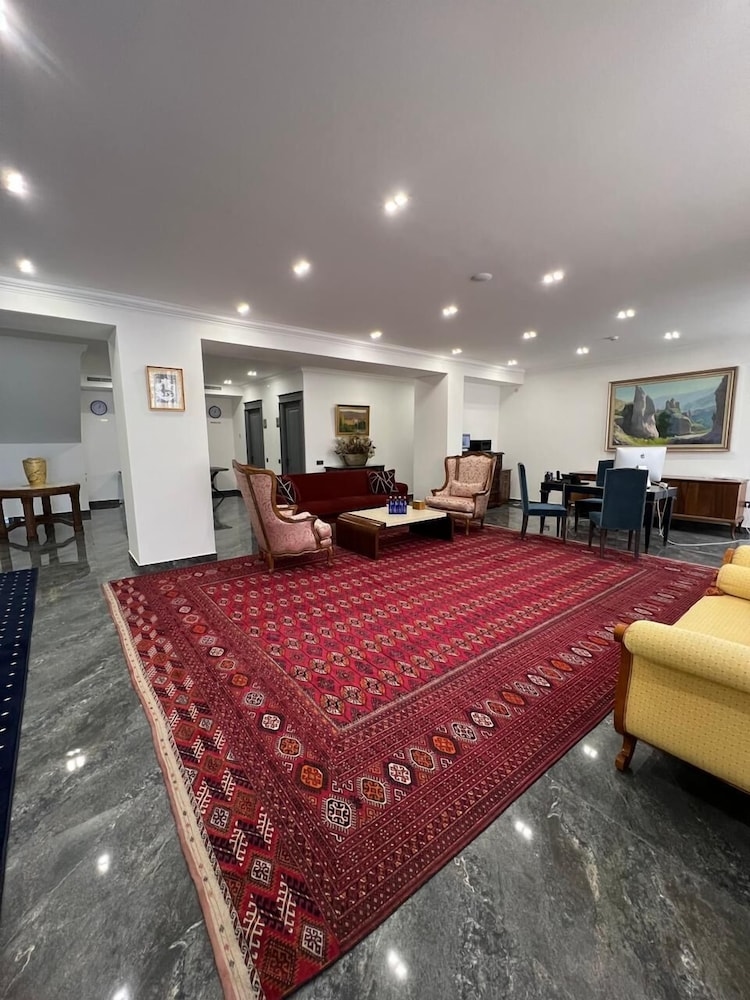 Plaza Viktoria Hotel Yerevan, Yerevan