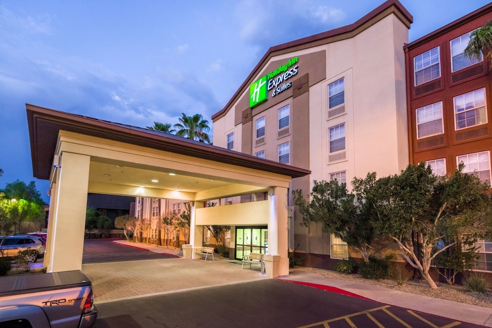 Holiday Inn Express Hotel & Suites Phoenix-Airport by IHG, Phoenix