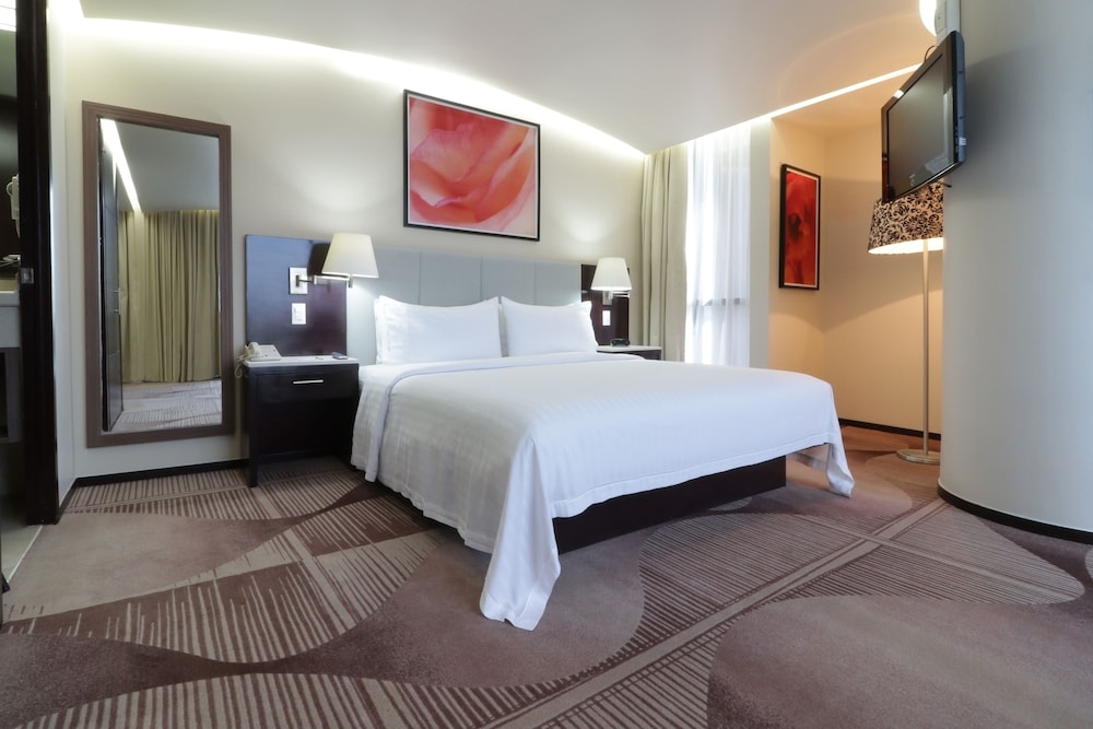Foto de Holiday Inn Hotel & Suites Medica Sur by IHG