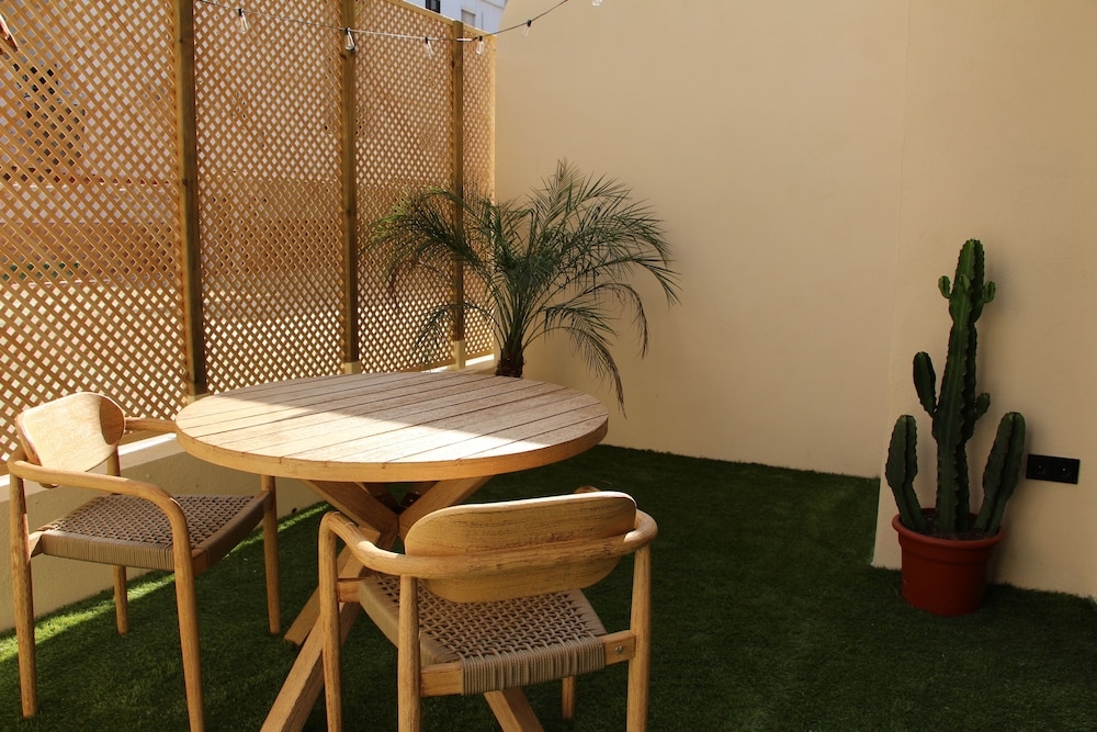 Nomad Haux Mestalla, Valencia