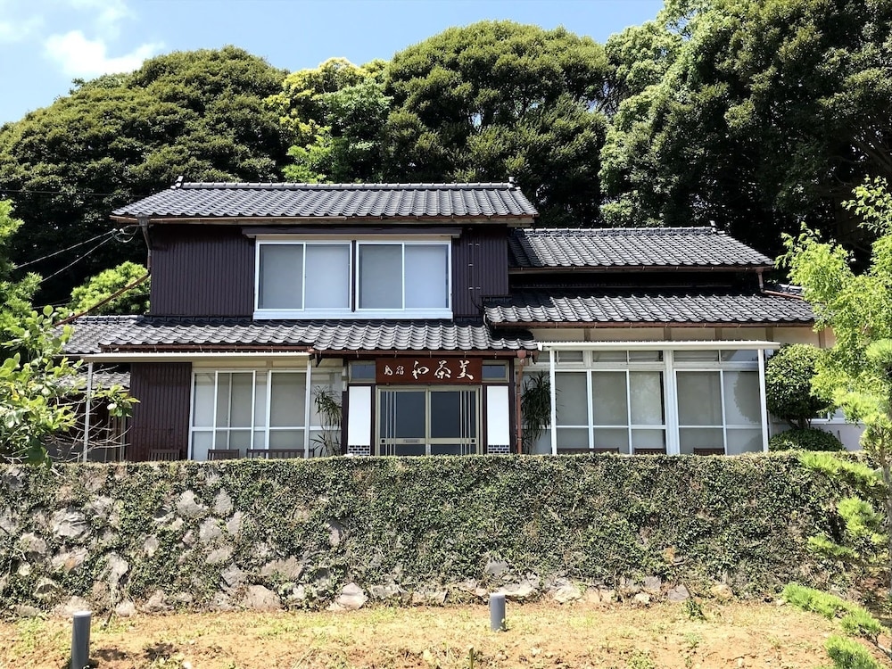 Guesthouse Wasabi - Hostel