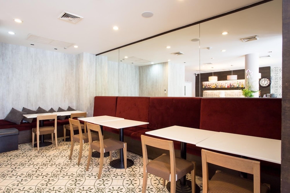 Foto de Aphrodite Inn Bangkok