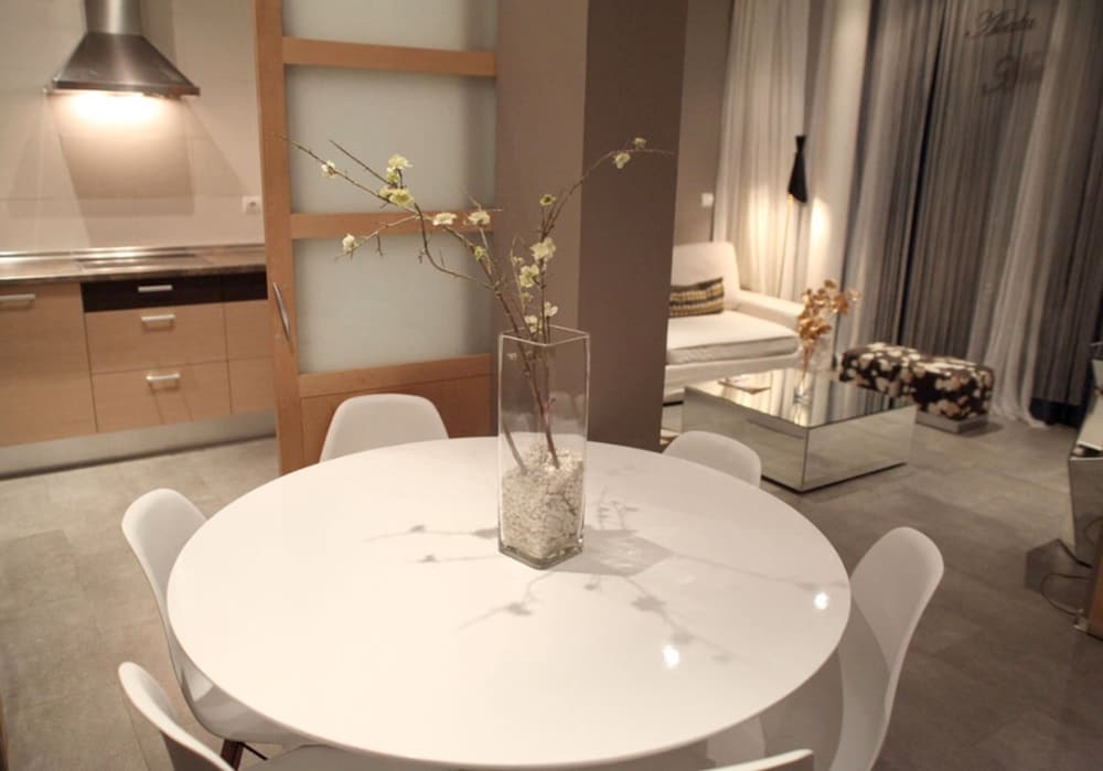 AB Design Suites, Madrid