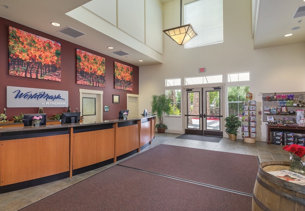 WorldMark Windsor, Windsor