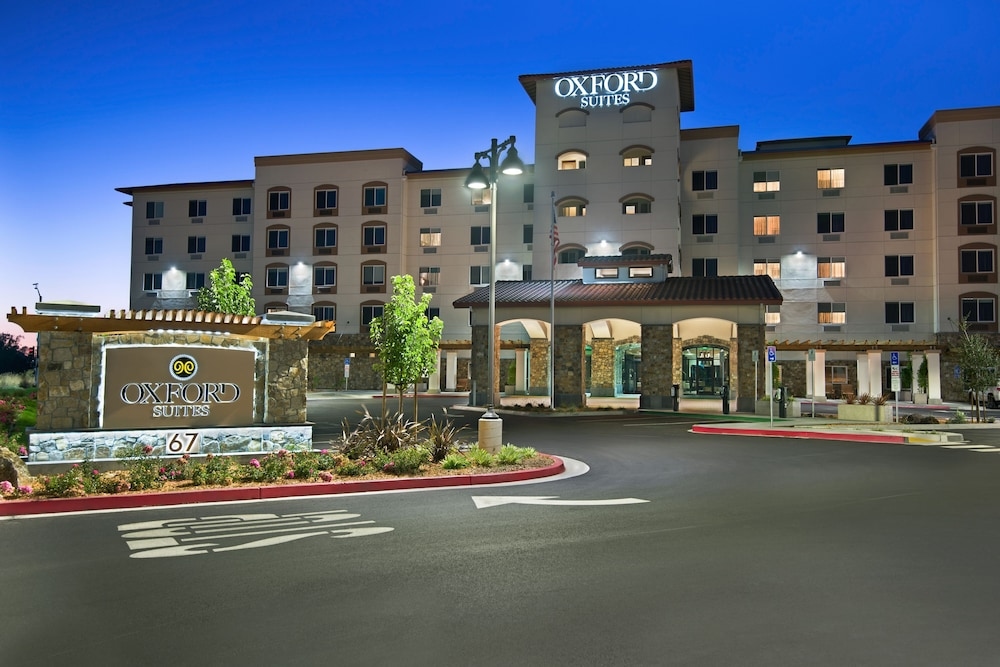 Oxford Suites Sonoma County, Rohnert Park