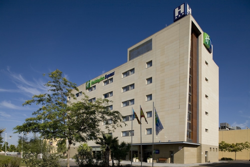 Holiday Inn Express Valencia - Bonaire by IHG, Aldaia