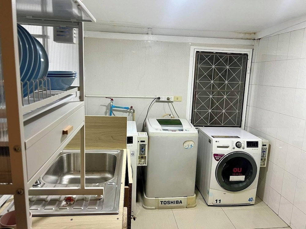 Foto de Comfy Crib Hostel 2