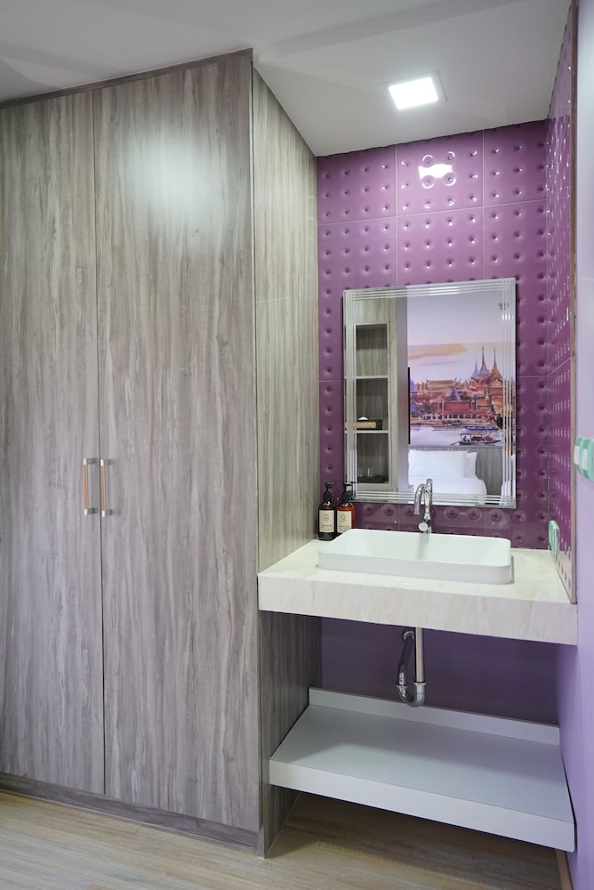 Foto de The Qube Fifty Hotel