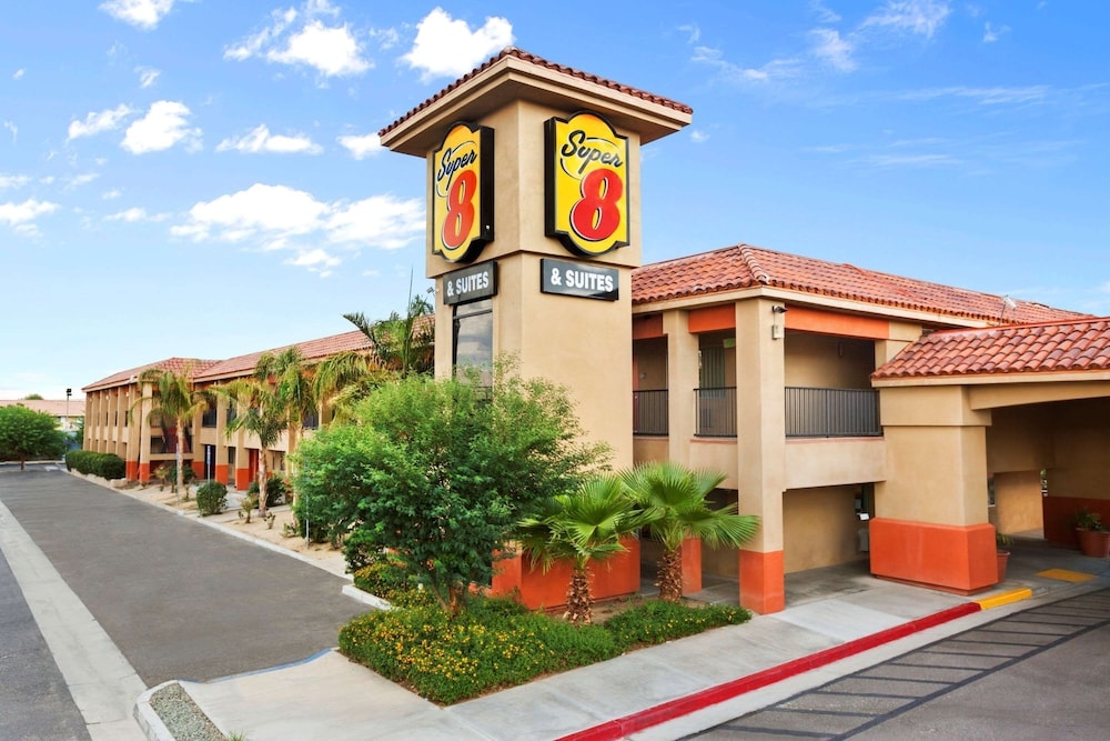 Super 8 by Wyndham Indio, Indio