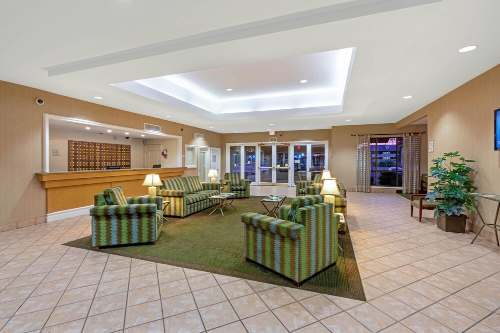 Travelodge by Wyndham Phoenix North, Phoenix