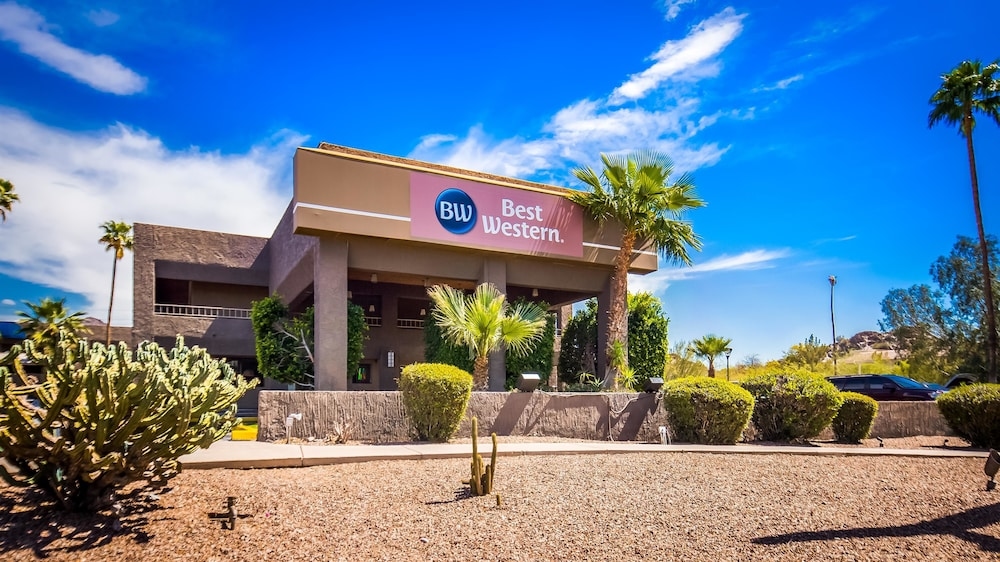 SureStay InnSuites Phoenix Hotel & Suites by Best Western, Phoenix