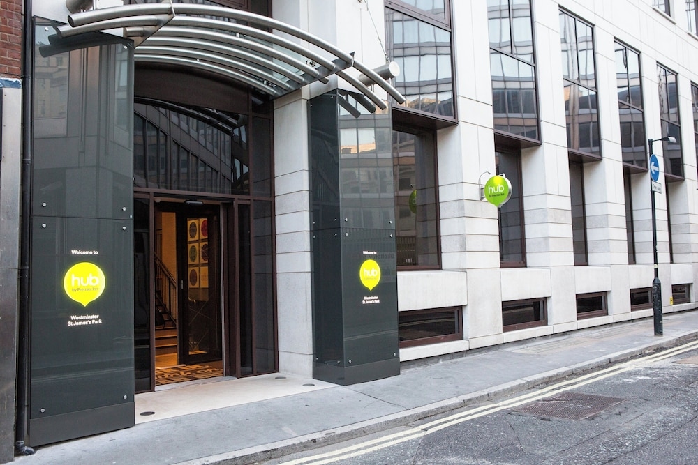Hub By Premier Inn London Westminster - Saint James' Park, London