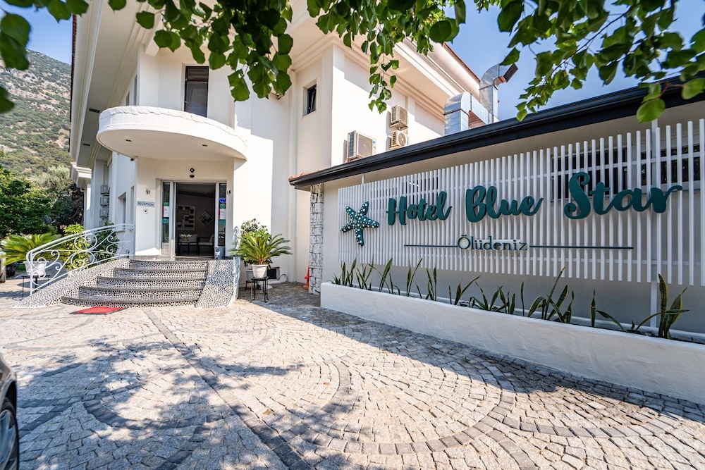 Blue Star Hotel