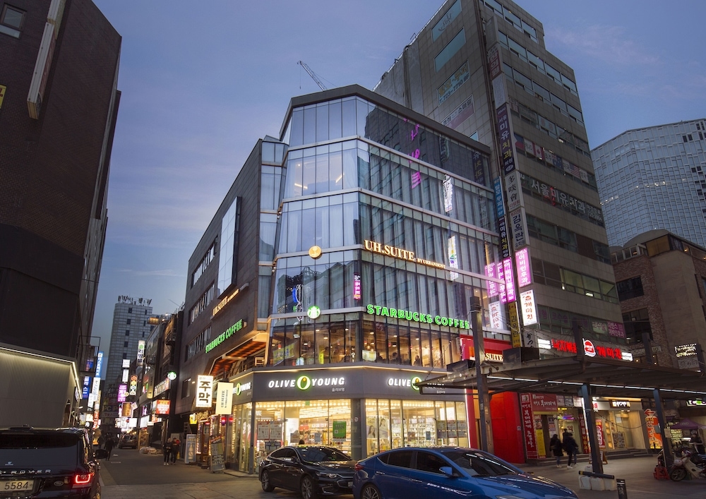 UH Suite The Jongno
