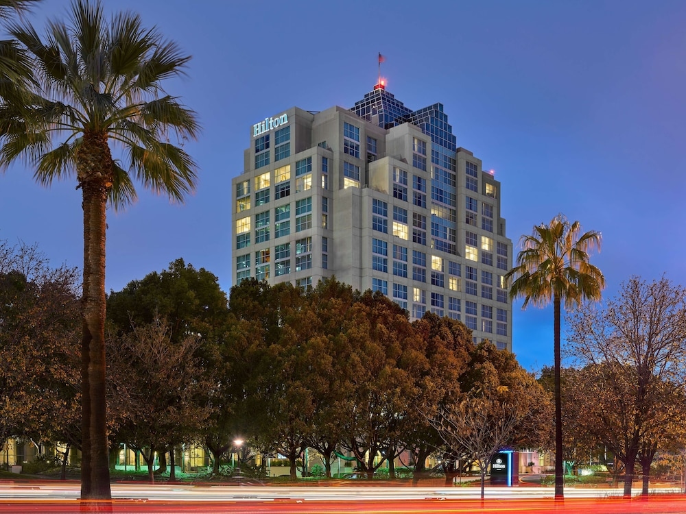 Hilton Los Angeles North/Glendale, Glendale